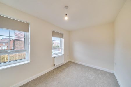 2 Bedroom House - End Terrace - Photo 4
