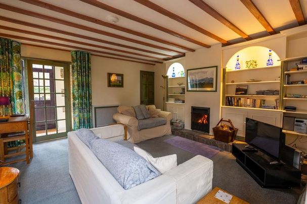 3 bedroom semi-detached house to rent - Photo 1