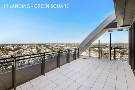 Sub-penthouse | 3-Bedroom at The INFINITY - Photo 3