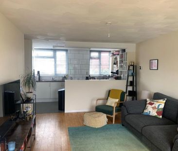 4 bedroom terraced house to rent - Photo 1
