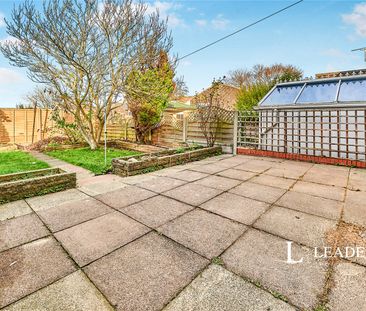 3 bedroom house to rent Shawbridge, Harlow, Essex, CM19 - Photo 3