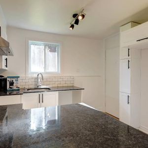 Grand 4 1/2 rénové à Mirabel - Libre maintenant - Internet inclus - Photo 2