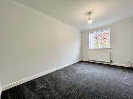 3 bedroom detached bungalow to rent - Photo 3