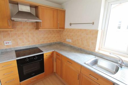 2 bedroom apartment to rent - Photo 4