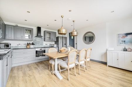 Feock, Truro, TR3 - Photo 4