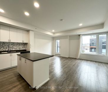 Condo Townhouse For Lease | E8143478 - Photo 6