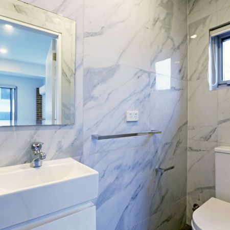 Bright & Modern Studio in a Super Convenient Carlingford Location! - Photo 3