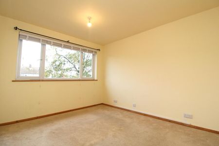 2 bedroom maisonette to rent - Photo 5