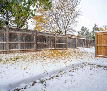 For Lease - 2184 Postmaster Drive Unit# 19, Oakville, Ontario - Photo 2