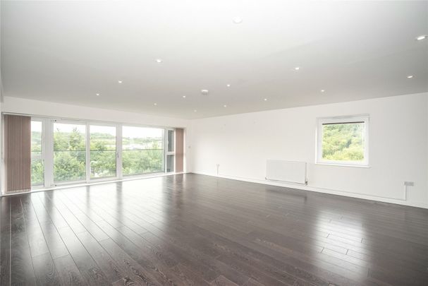 Havelock Drive, Greenhithe, Kent, DA9 9XT - Photo 1