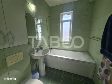 Prima inchiriere-Apartament 103 mpu 3 camere balcon 10 mp zona Strand - Photo 5