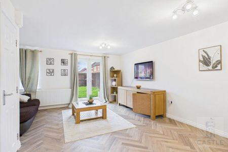 4 bedroom semi-detached house to rent - Photo 5