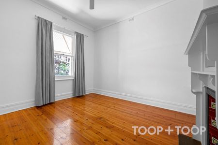 Character Home in prime location! - Photo 5