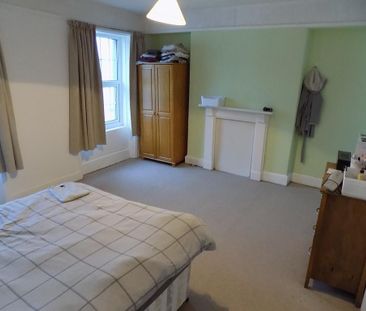 2 bedroom maisonette to rent - Photo 5