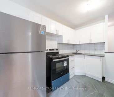 For Lease - 77 Erskine Avenue Unit# 207, Toronto, Ontario - Photo 3