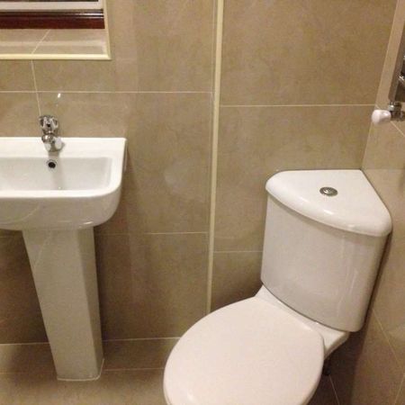 Price £1,150 pcm - Available 17/01/2026 - Furnished - Photo 4