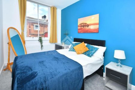 1 bedroom in a house share to rent - Photo 5