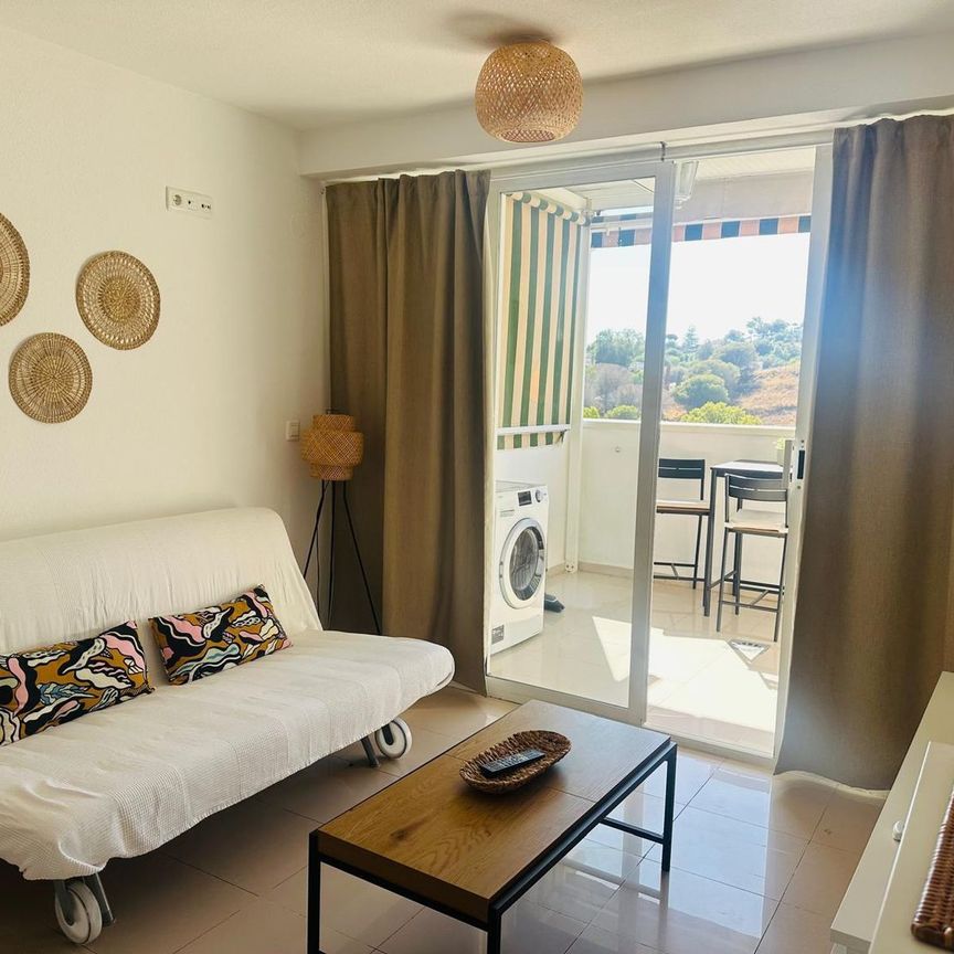 Alquiler de piso en Calle Jabea, 4 - Photo 1