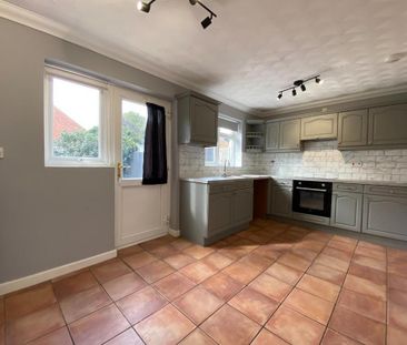 4 bedroom detached house to rent - Photo 6