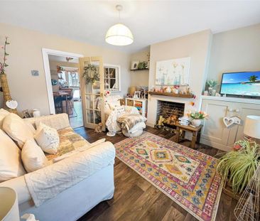 2 bedroom cottage to rent - Photo 1