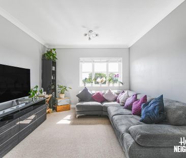 Upminster - Photo 1