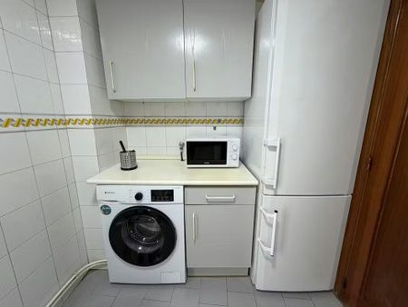 Calle del Robledillo, Madrid, Community of Madrid 28003 - Photo 2