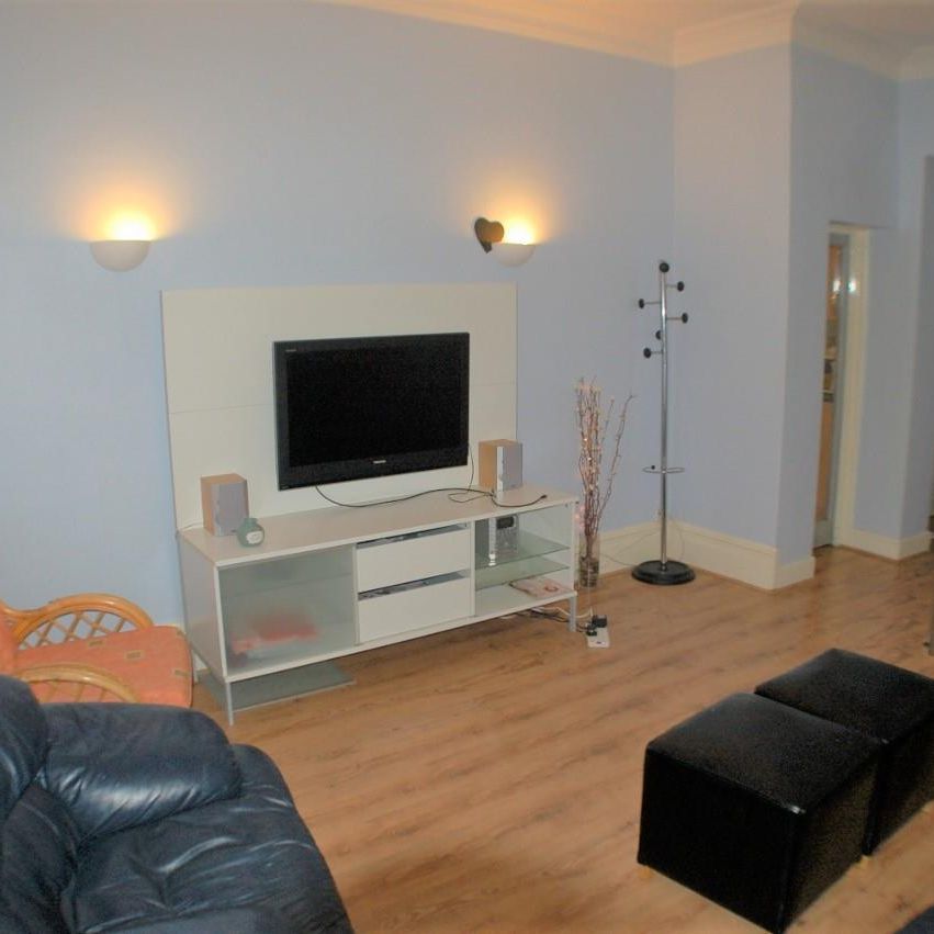 Overdale, Bournemouth, BH1 - Photo 1