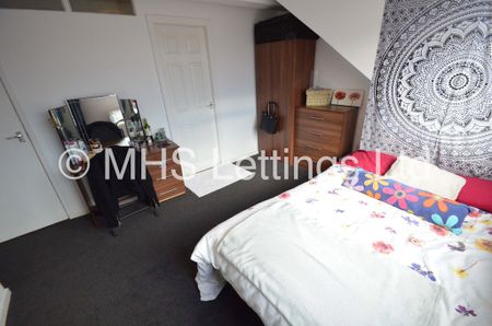 5 Bedroom Mid Terraced House for rent in Brudenell View - Photo 3