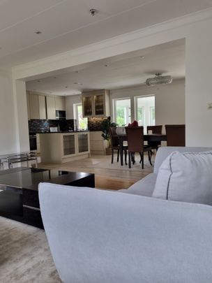 Agnes Söderlunds väg, Södertälje - Photo 1