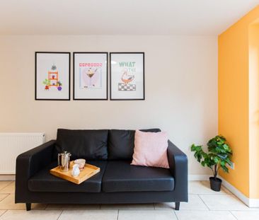 5 bedroom detached house to rent - Photo 3