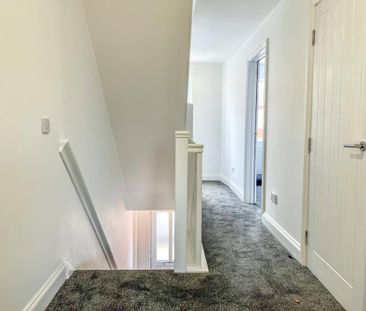 4 bedroom semi-detached house to rent - Photo 1