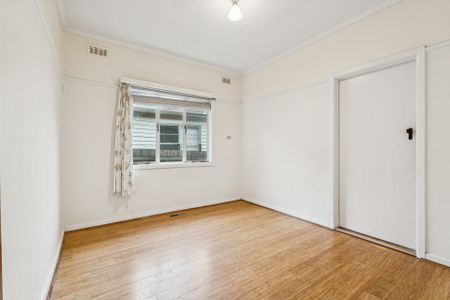 24 Lucknow St , MITCHAM - Photo 3