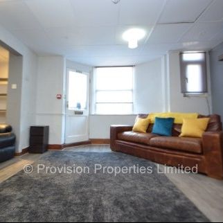 8 Bedroom Student Properties in Hyde Park - Photo 1
