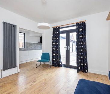 Six Month Rental @, 27 Grand Parade, Belfast, BT5 5HG - Photo 5