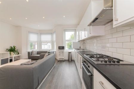 Mountfield Road, Finchley, N3 3NE - Photo 5
