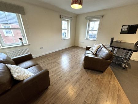 2 bedroom flat to rent - Photo 2