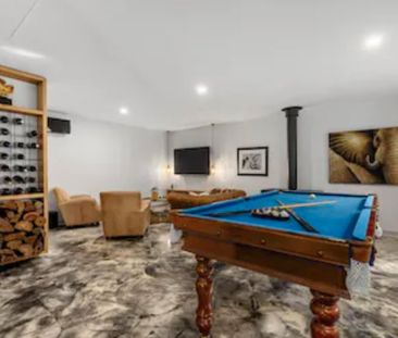 5 Lawrance Grove, - Photo 5