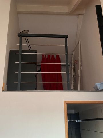 Location Appartement 1 pièce 31m² - Photo 4