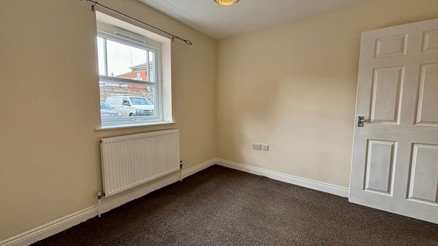 Oxford Street, Burnham-on-Sea, Somerset - Photo 1