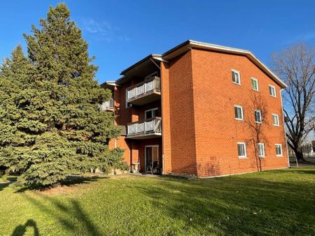 Ironwood Apartments - PARKING SPACE & WATER INCLUDED - Photo 3