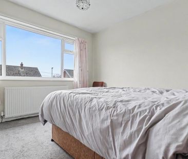 3 bedroom semi-detached house to rent - Photo 6