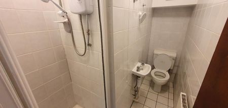 6 bedroom terraced house to rent - Photo 2