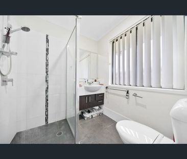 Modern duplex - Photo 1