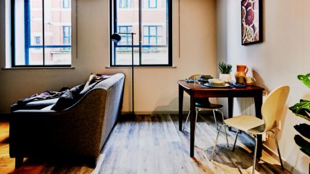 1Bedroom 1Bathroom - Photo 2