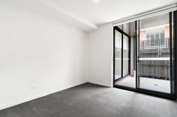 Thinking of selling? Contact our agent - Photo 1