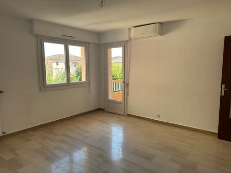 Location Appartement 1 pièce 37m² - Photo 4