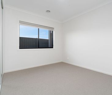61 Miranda Crescent, St Leonards, VIC, 3223 - Photo 2