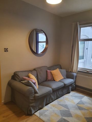 4 bedroom house - Photo 3