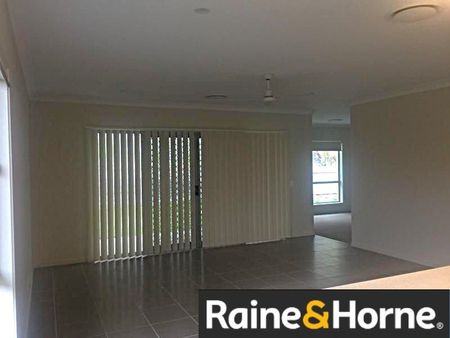 534 Gainsborough Drive, Pimpama, QLD 4209 - Photo 2