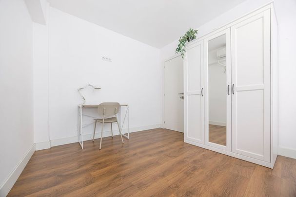 Carrer Guillén Escrivà, Valencia, Valencian Community 46011 - Photo 1